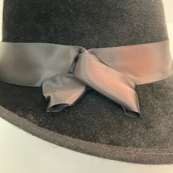 Vintage 1960s Union Made Bowknot Hat Ladies Black Wool Bucket Hat - Picture 5 of 11